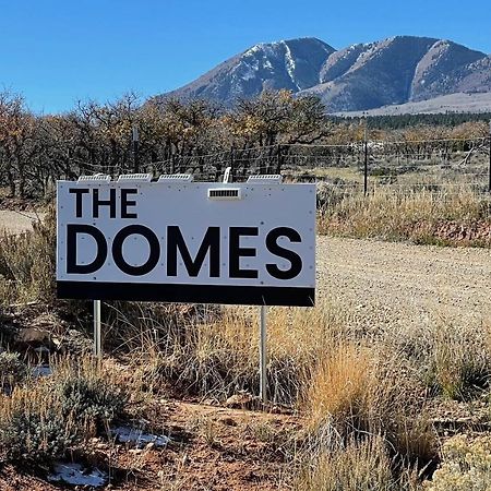 Canyon Rim Domes - A Luxury Glamping Experience!! Monticello Luaran gambar