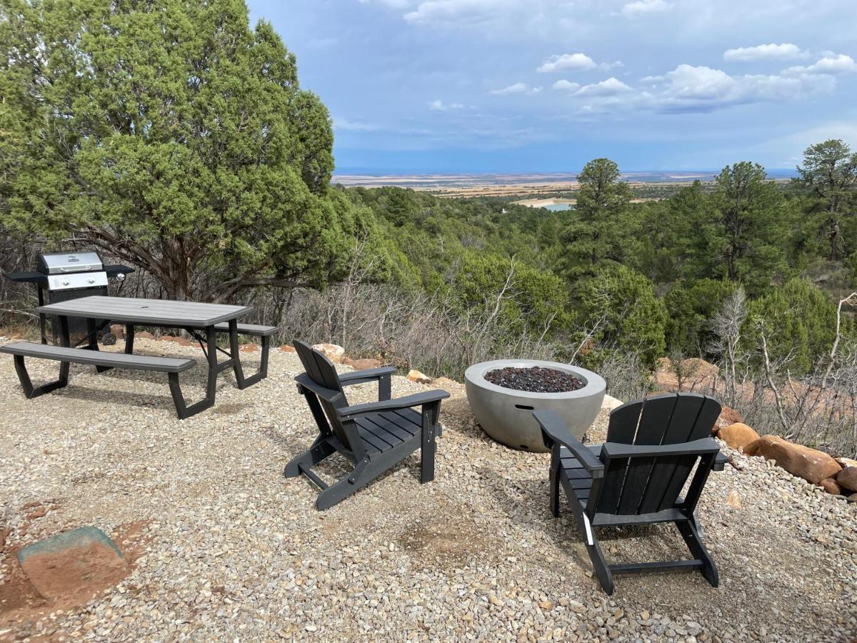 Canyon Rim Domes - A Luxury Glamping Experience!! Monticello Luaran gambar