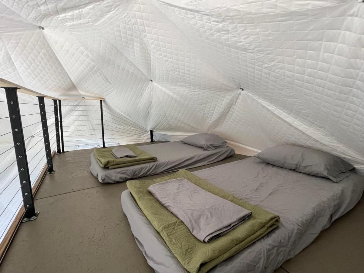 Canyon Rim Domes - A Luxury Glamping Experience!! Monticello Luaran gambar