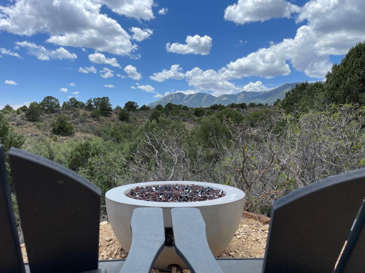 Canyon Rim Domes - A Luxury Glamping Experience!! Monticello Luaran gambar