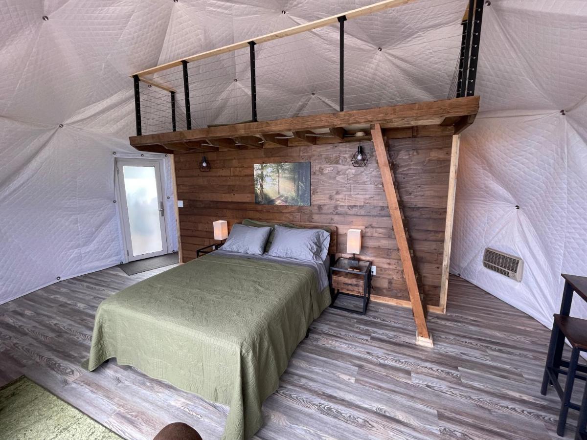 Canyon Rim Domes - A Luxury Glamping Experience!! Monticello Luaran gambar