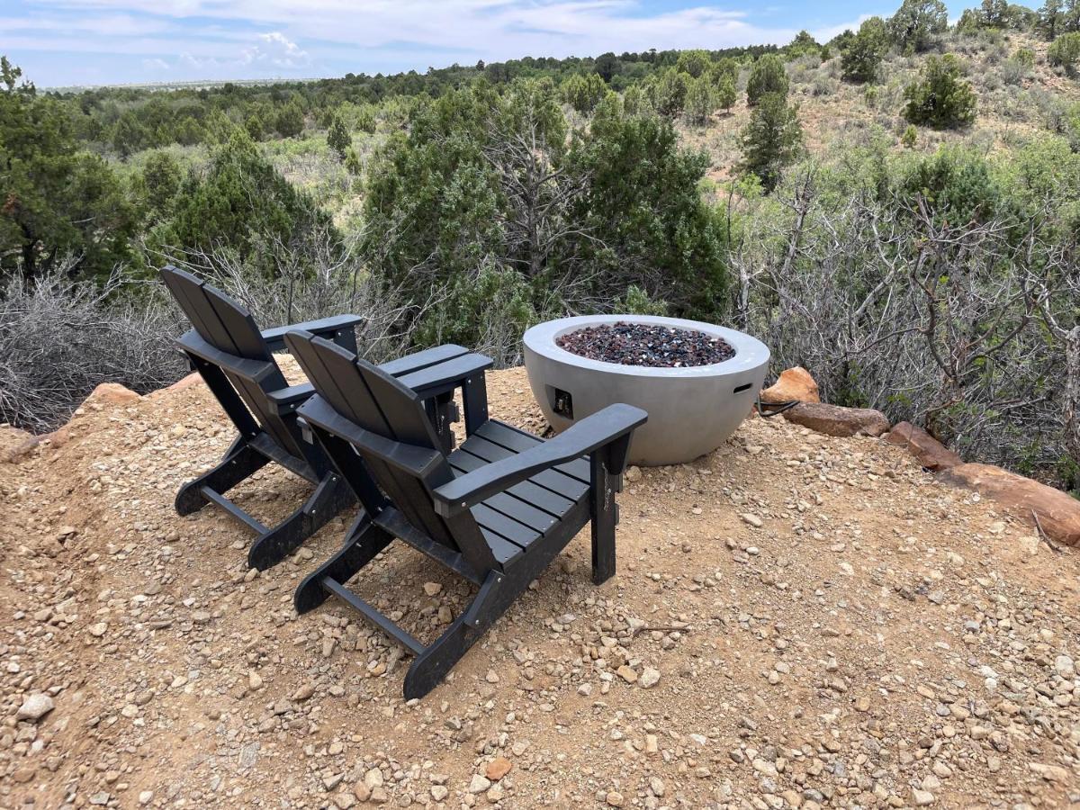 Canyon Rim Domes - A Luxury Glamping Experience!! Monticello Luaran gambar
