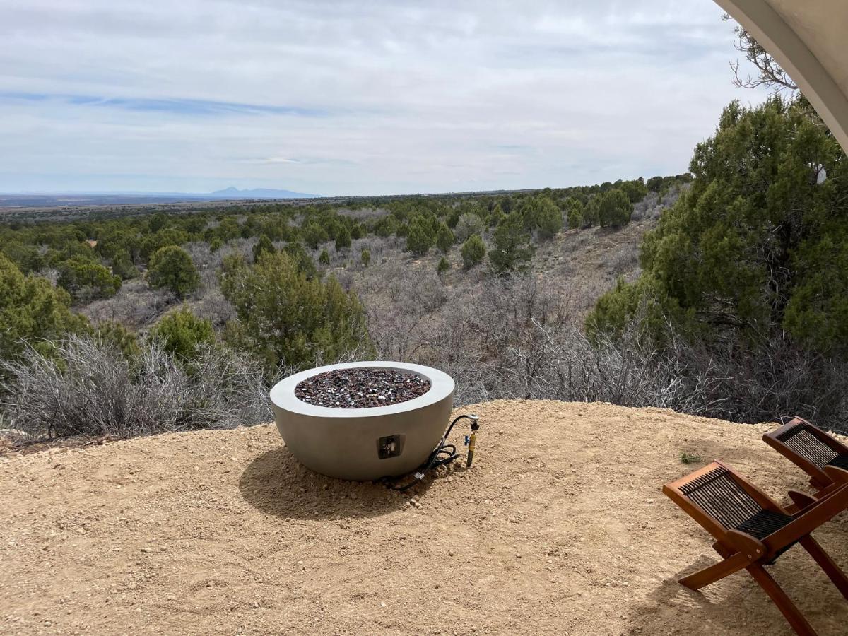 Canyon Rim Domes - A Luxury Glamping Experience!! Monticello Luaran gambar