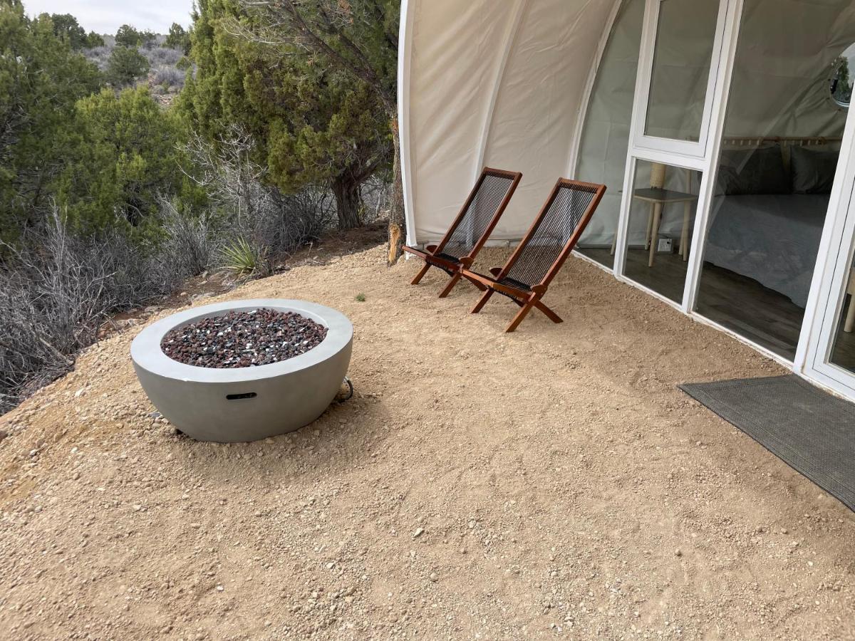 Canyon Rim Domes - A Luxury Glamping Experience!! Monticello Luaran gambar